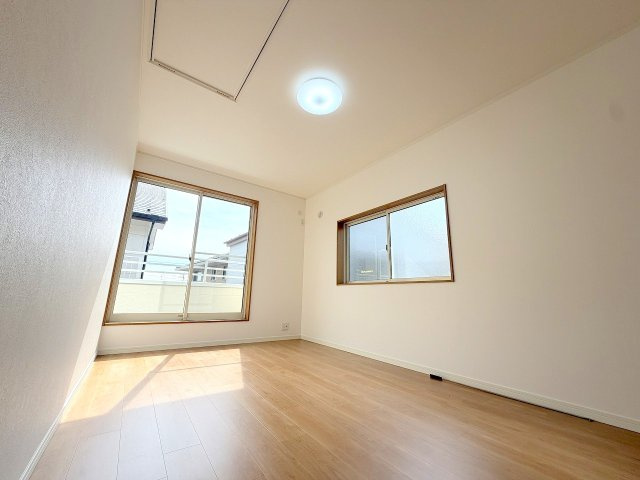 昭島市宮沢町2丁目　リフォーム中古戸建の洋室