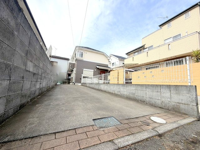 昭島市宮沢町2丁目　リフォーム中古戸建の駐車場