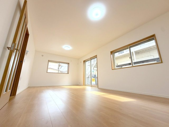 昭島市宮沢町2丁目　リフォーム中古戸建の居間・リビング