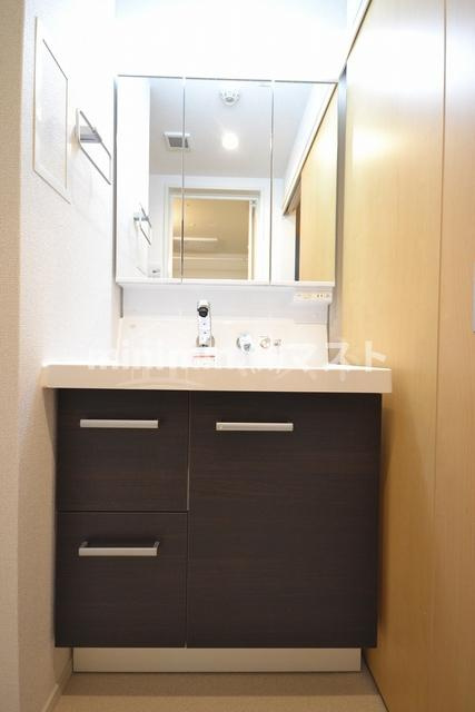 ラポール白糸の洗面所