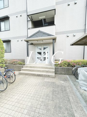 【エントランス】 | ラルジュ山下 | エントランスです。