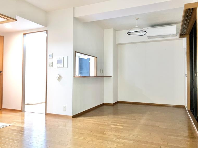 ヴィルヌーブ浦和常盤の居間・リビング|居間です