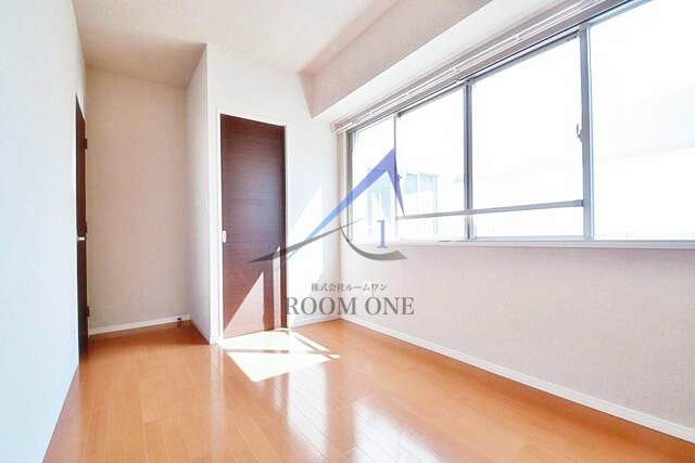 スカイグランデ船橋宮本の居間・リビング|洋室のお部屋です。