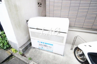 【その他共用部分】 | Berge Noix | 共用ゴミ捨て場です。