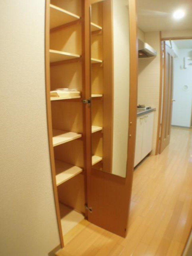 クレアコートの玄関