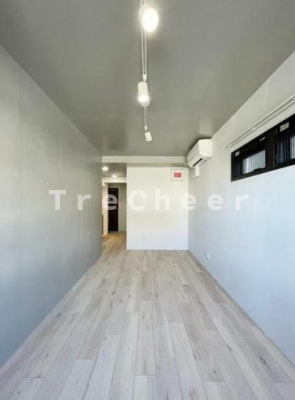 アザレア王子本町の洋室