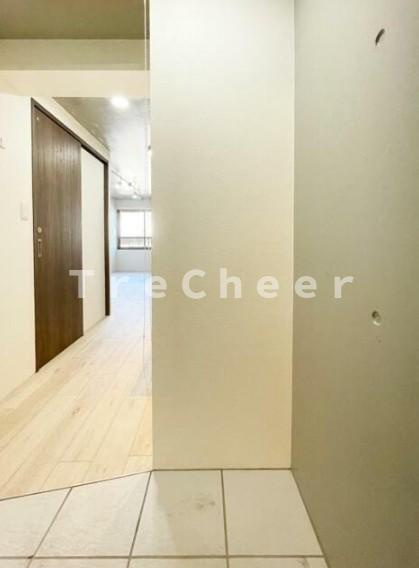 アザレア王子本町の玄関