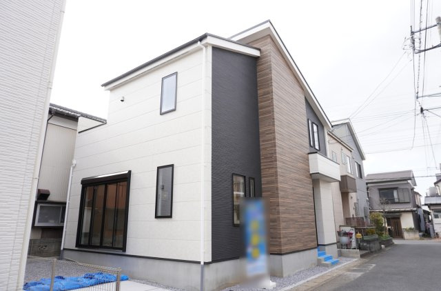 越谷市宮本町4丁目 新築分譲住宅の外観