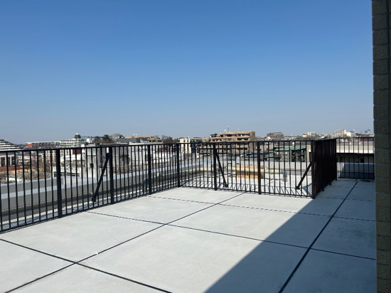 【バルコニー】