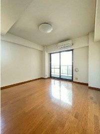 【居間・リビング】 | パルクベール上井草 | 10.0帖のきれいな洋室。