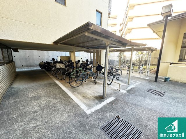 フローレスタ学園前の駐輪場|共用部（駐輪場）