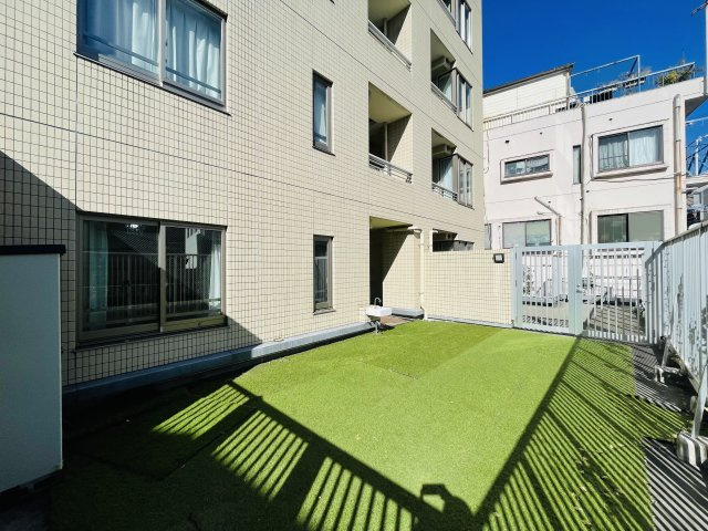 THEパームス高田馬場四丁目のバルコニー|ルーフテラス