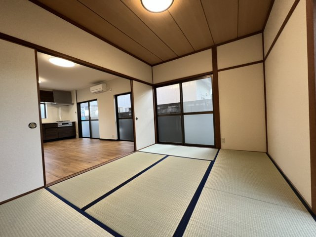 松橋町両仲間戸建の和室