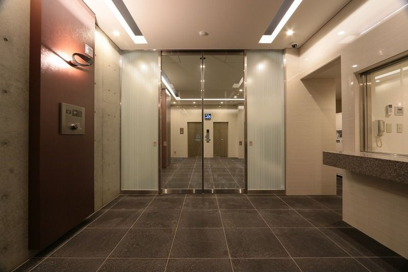 サヴォイ箱崎邸園 のエントランス