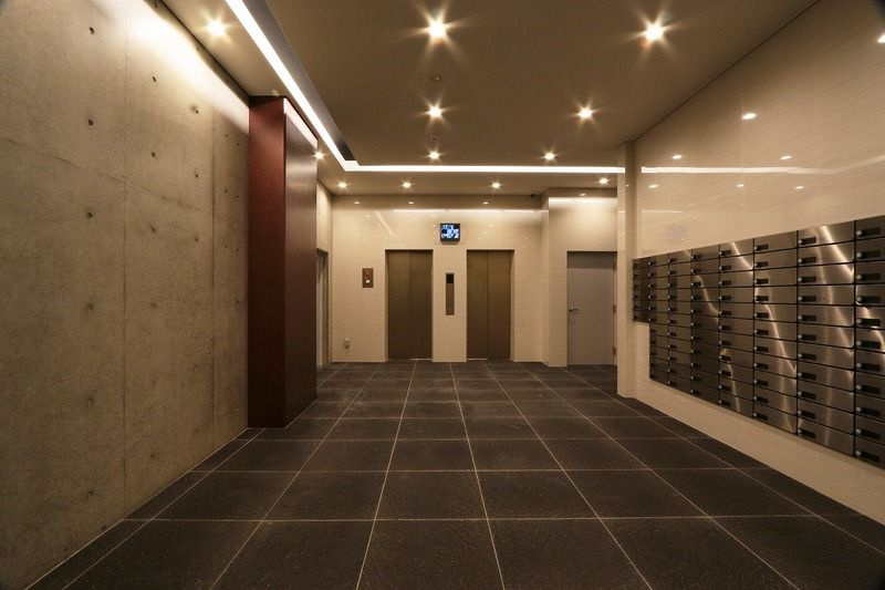 サヴォイ箱崎邸園 のロビー