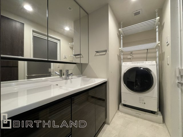 中古マンション　プレミスト郡山Green Marksの洗面所|洗面台も大きく、使い勝手もばっちり。