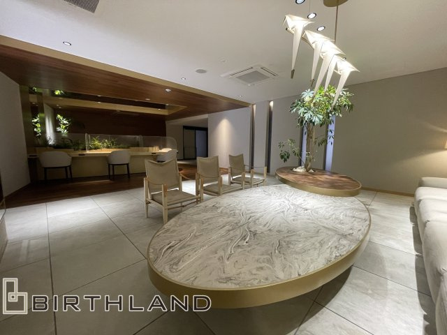 中古マンション　プレミスト郡山Green Marksのエントランス|おしゃれな雰囲気です。