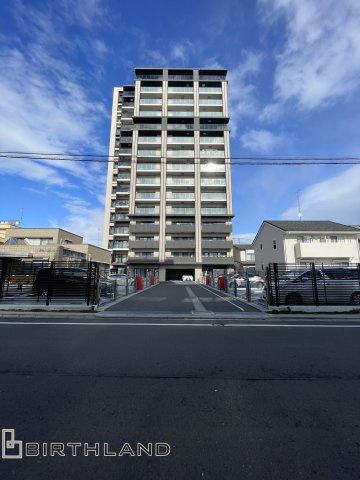 中古マンション　プレミスト郡山Green Marksの駐車場|出し入れしやすい敷地内駐車場です。