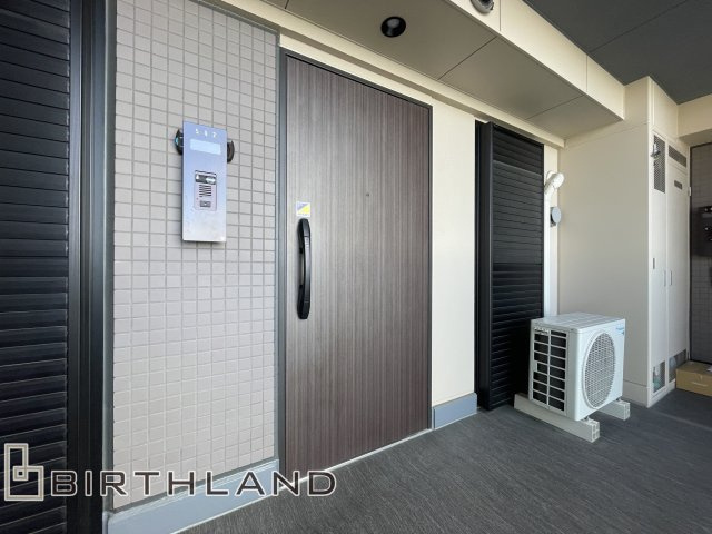 中古マンション　プレミスト郡山Green Marksの玄関|玄関前も広々です。