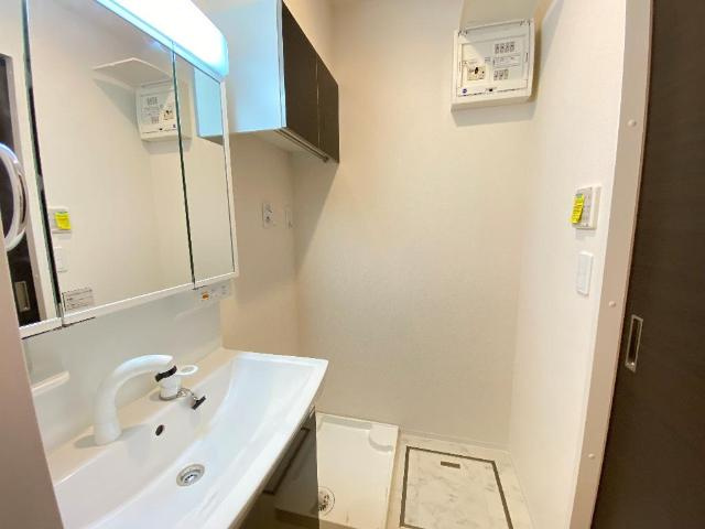 アロースの独立洗面台|洗面