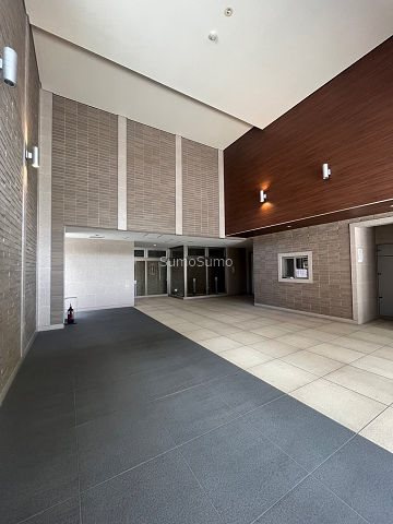 ル・パルトネール難波のロビー