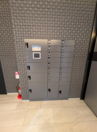 THE　PLACE　KOMAGOME　ザ　プレイス　コマゴメのロビー