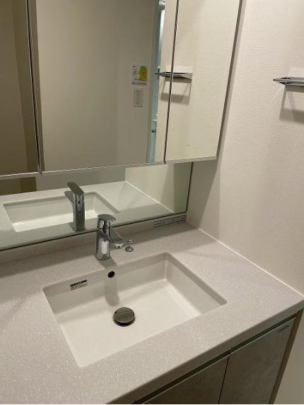 THE　PLACE　KOMAGOME　ザ　プレイス　コマゴメの洗面所