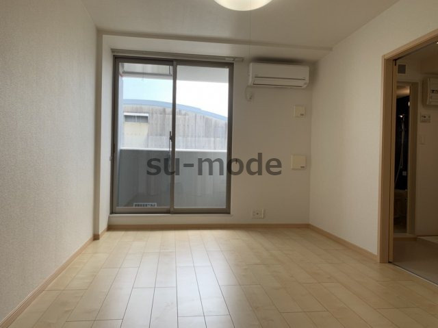 ヴォワラクテサウスの洋室