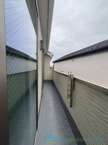 平塚市夕陽ケ丘第2期　新築戸建　全2棟1号棟のバルコニー