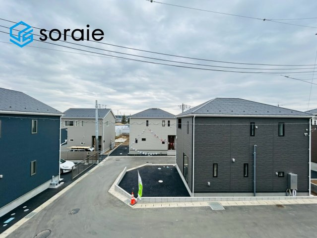 飯能市双柳第37全14棟　新築戸建　クレイドルガーデンの前面道路含む現地写真|2月17日撮影