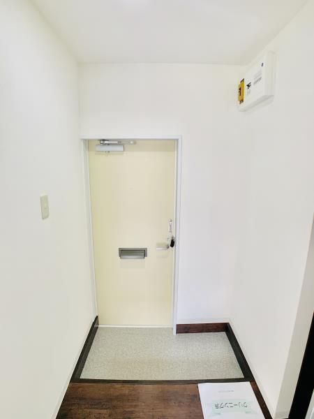 太平ビルの玄関