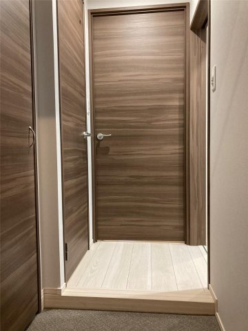 RESIDENCE花畑の玄関