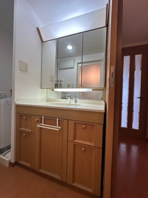 【バルコニー】 | APAガーデンパーク上野芝 | 南東向きのバルコニーは日当たり良好です！