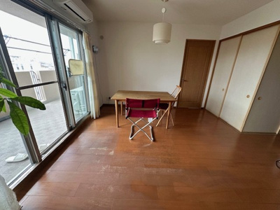 【キッチン】 | APAガーデンパーク上野芝 | 食洗器のあるシステムキッチン！上部収納もあり、キッチン周りをスッキリと保てそうですね！