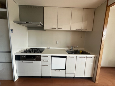 【居間・リビング】 | APAガーデンパーク上野芝 | 南東向きの明るく陽当り良好なLDKです！