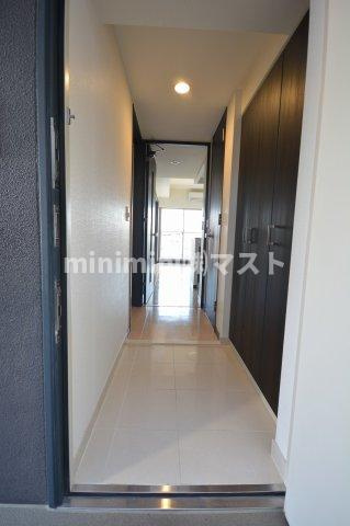 エステムコート難波サウスプレイスⅣパークグレイスの玄関