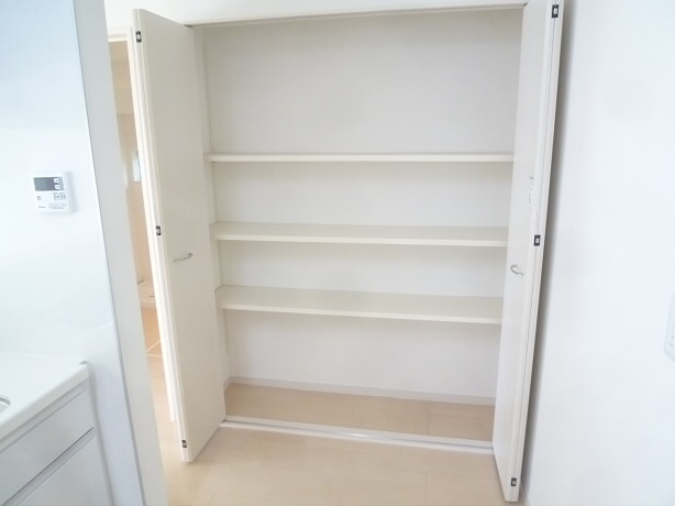 ＳＨＵＫＵＲＡ白糸台貸家　1号棟の収納