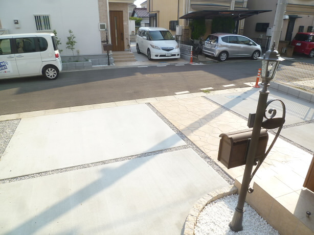 ＳＨＵＫＵＲＡ白糸台貸家　1号棟の駐車場