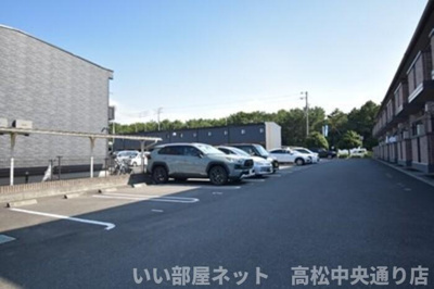 【駐車場】 | サンライズ豊益 西大浜 | 駐車場