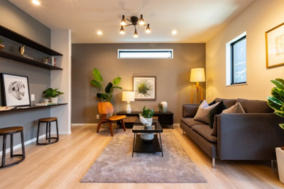 【玄関】 | 大阪市都島区都島本通3丁目　新築戸建て♪ | 【施工例写真】リビング♪
日当たり良好！
家事動線がとても便利です！