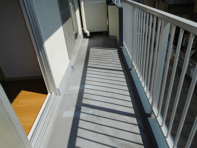 ニュ－マリッチ加古のバルコニー