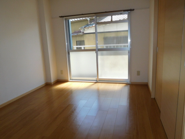 ニュ－マリッチ加古の子供部屋