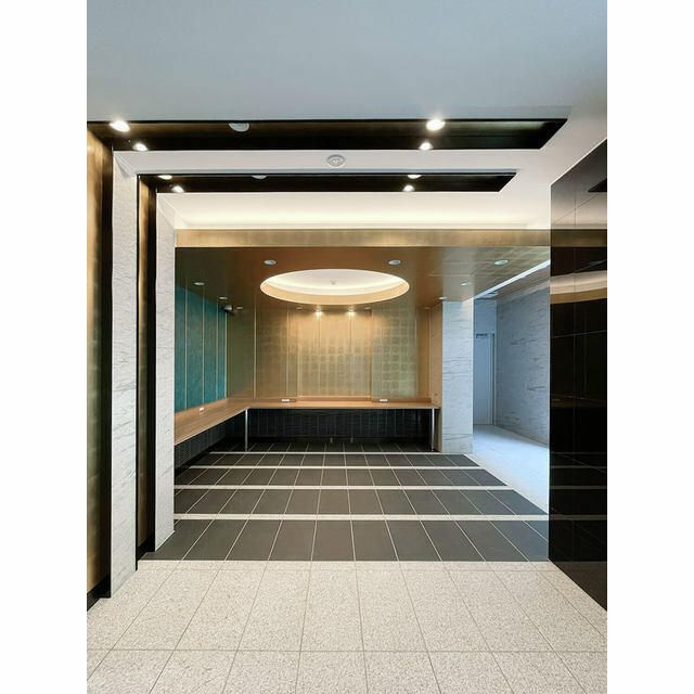 ラティエラ両国のロビー