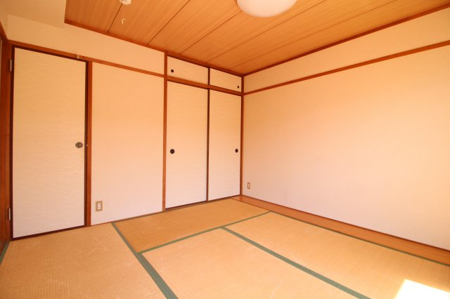 ビーフェリスの寝室