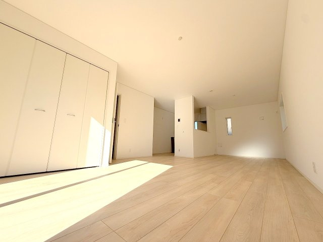 昭島市拝島町3丁目全３棟　新築分譲の居間・リビング