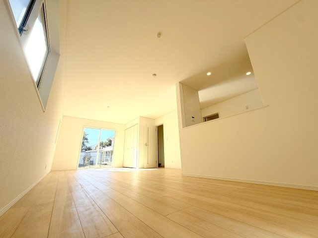 昭島市拝島町3丁目全３棟　新築分譲の居間・リビング