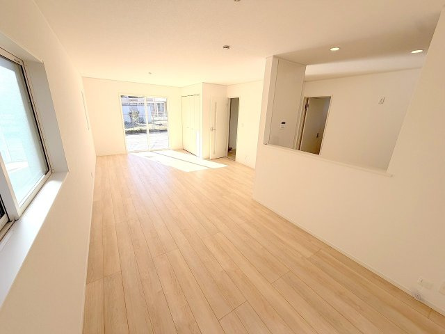 昭島市拝島町3丁目全３棟　新築分譲の居間・リビング