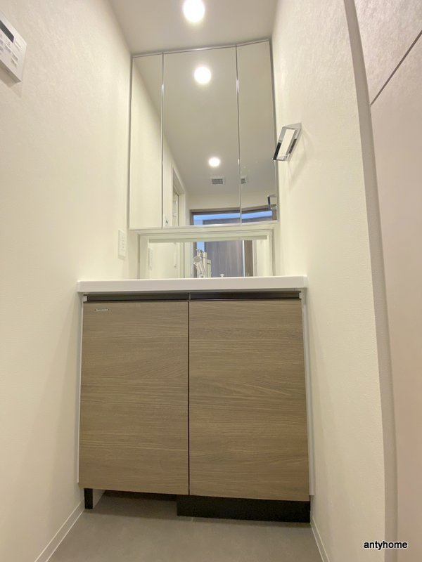 リヴィエール江坂江の木公園　の洗面所