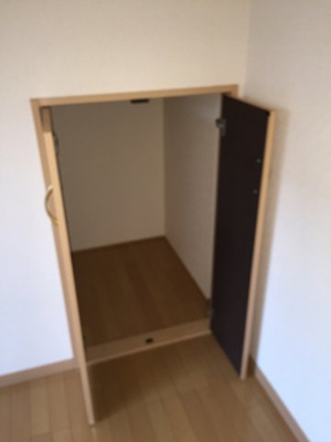 【収納】 | メゾンドフルールⅡ | ※同タイプの別の部屋の写真です。