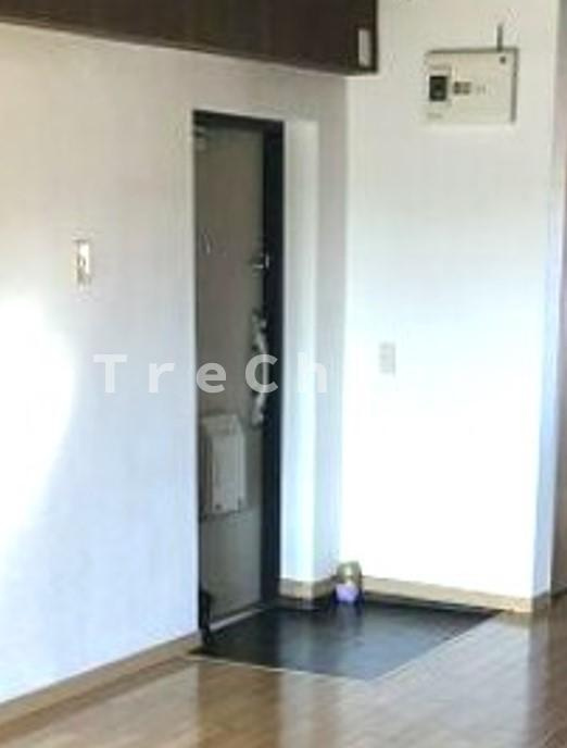 中銀新青木公園団地9号棟の玄関